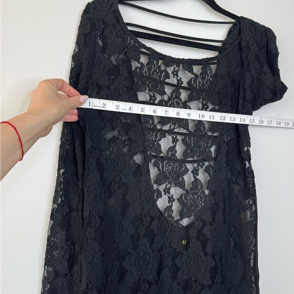 Rehab Black Lace Cut Out Blouse - Picture 15 of 17